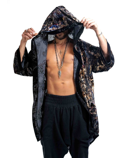 Hooded Royal