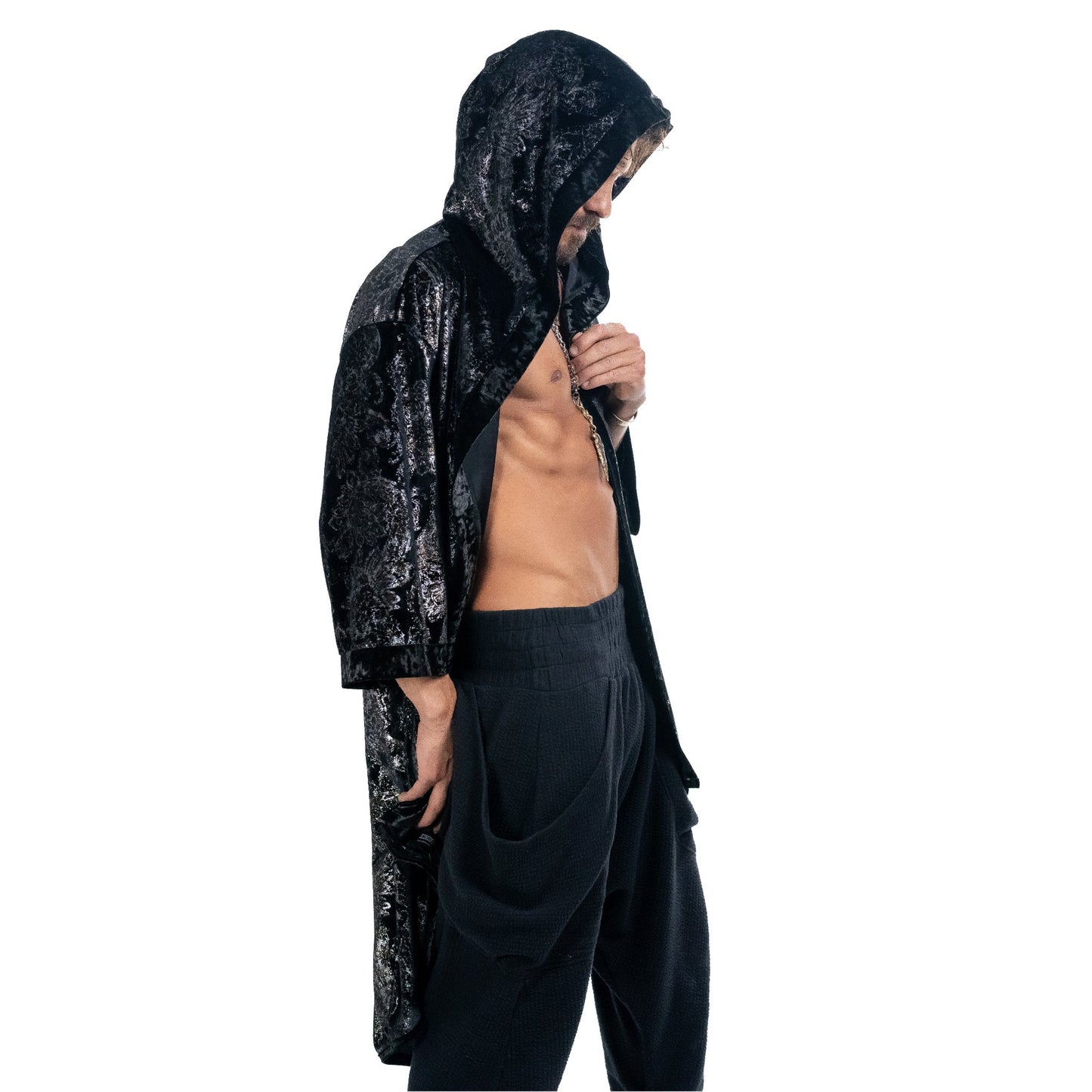 HOODED PLATINUM